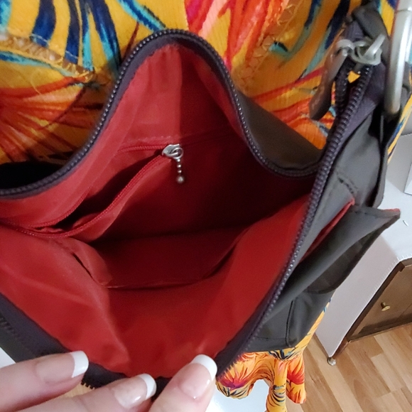 Baggallini Brown crossbody purse - Picture 4 of 8